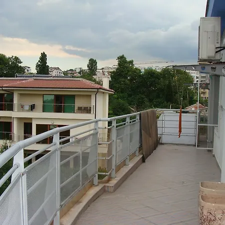 Primorskii Park Apartman