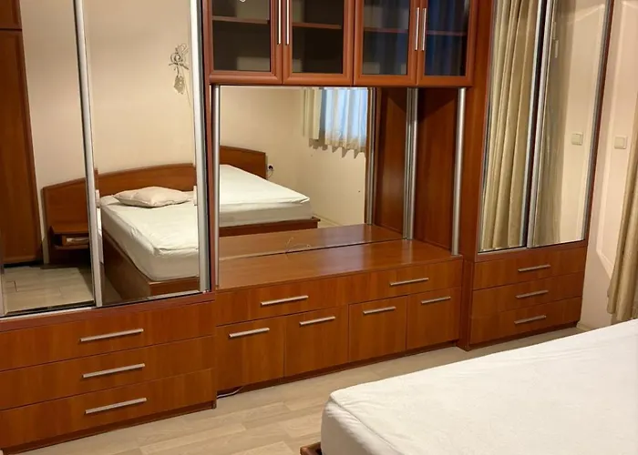 Primorskii Park Apartment *