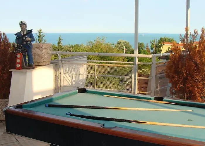 Primorskii Park Apartment *